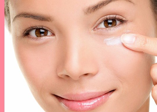 Tips de maquillaje para disimular ojos hinchados